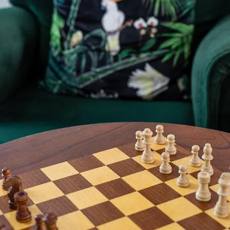 Metsaemarkku - Jacuzzi & Sauna 度假居 *