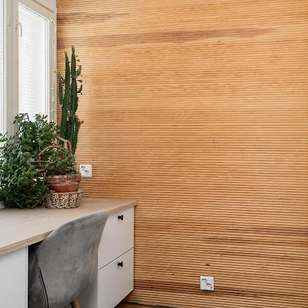 度假居 Metsaemarkku - Jacuzzi & Sauna 波里