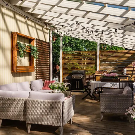 Metsaemarkku - Jacuzzi & Sauna 波里