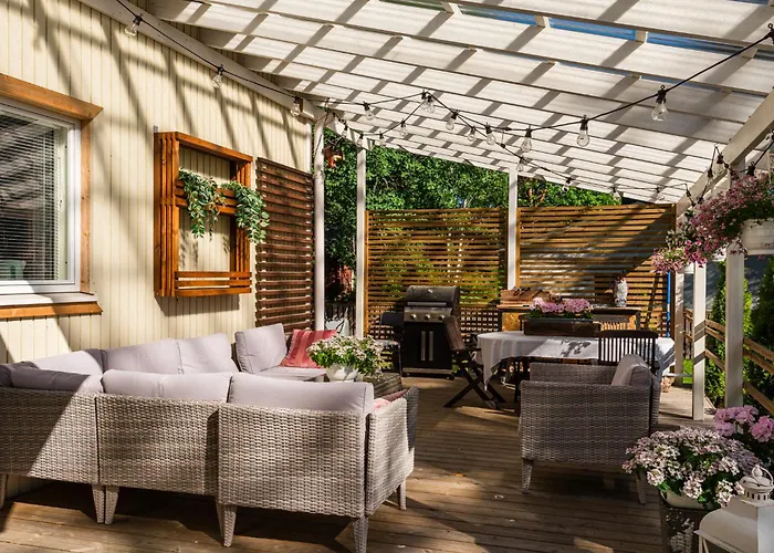 Metsaemarkku - Jacuzzi & Sauna Пори